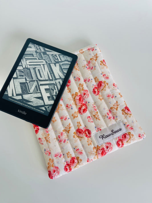 Quilted eReader Sleeve - Apricot Rose