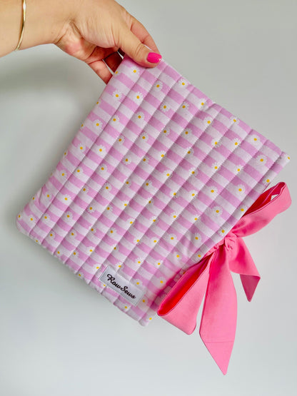 Quilted Book Sleeve - Daisy Dreams
