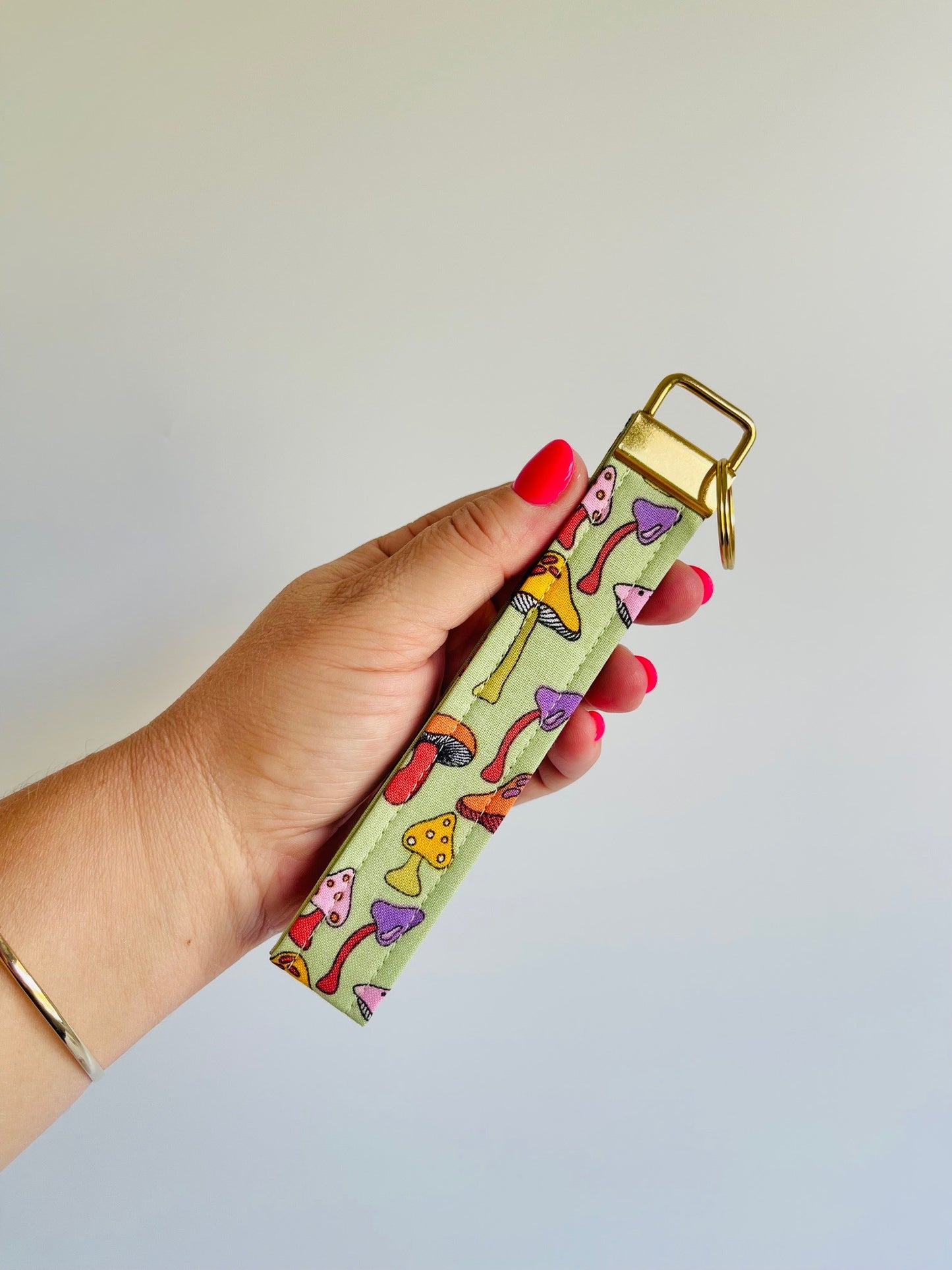Keyring Wristlet - Minty Shroom